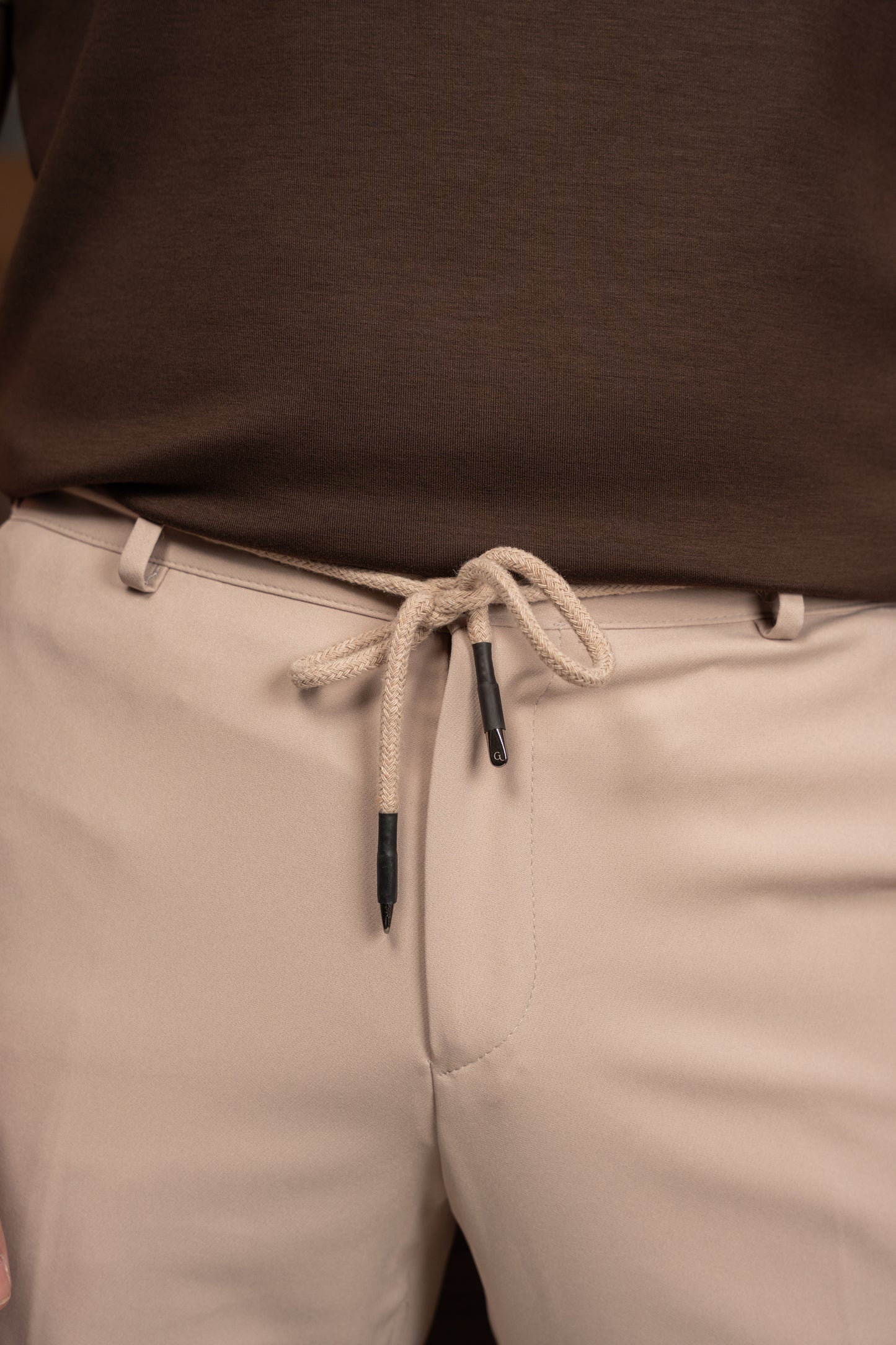 BEIGE TRAVEL SUIT