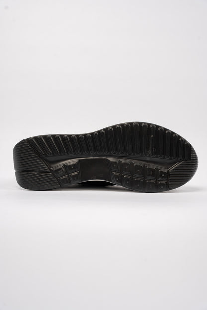 BLACK MIX MATERIAL SNEAKER